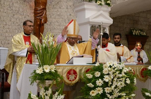 Bishop Francis Serrao ordains 9 deacons